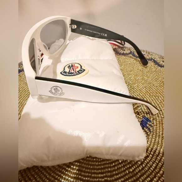 Moncler White Snow Apres Ski Sunglasses New Never Worn or Used w/Original Case - Picture 8 of 13